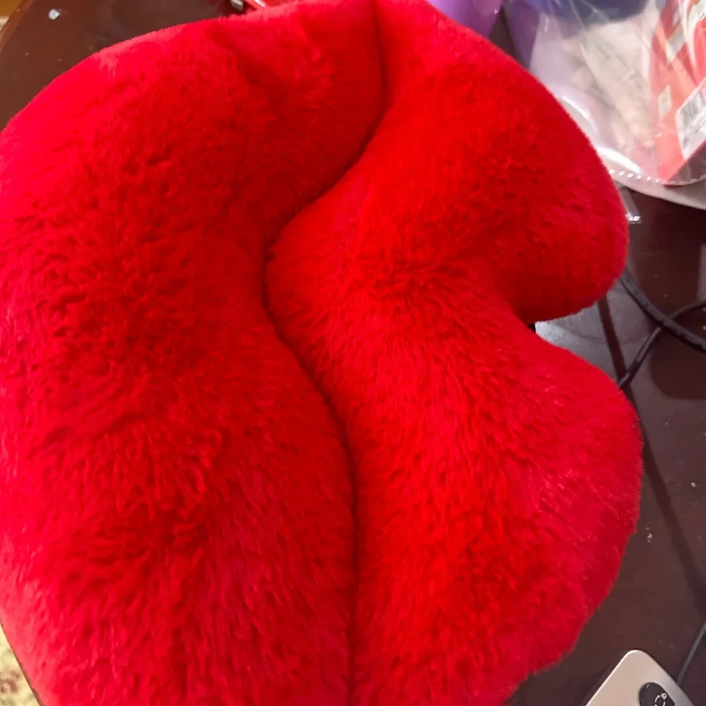 Room Essentials Red Lips Pillow Plush Decorative Throw Accent‎ Pillow 10 x 18